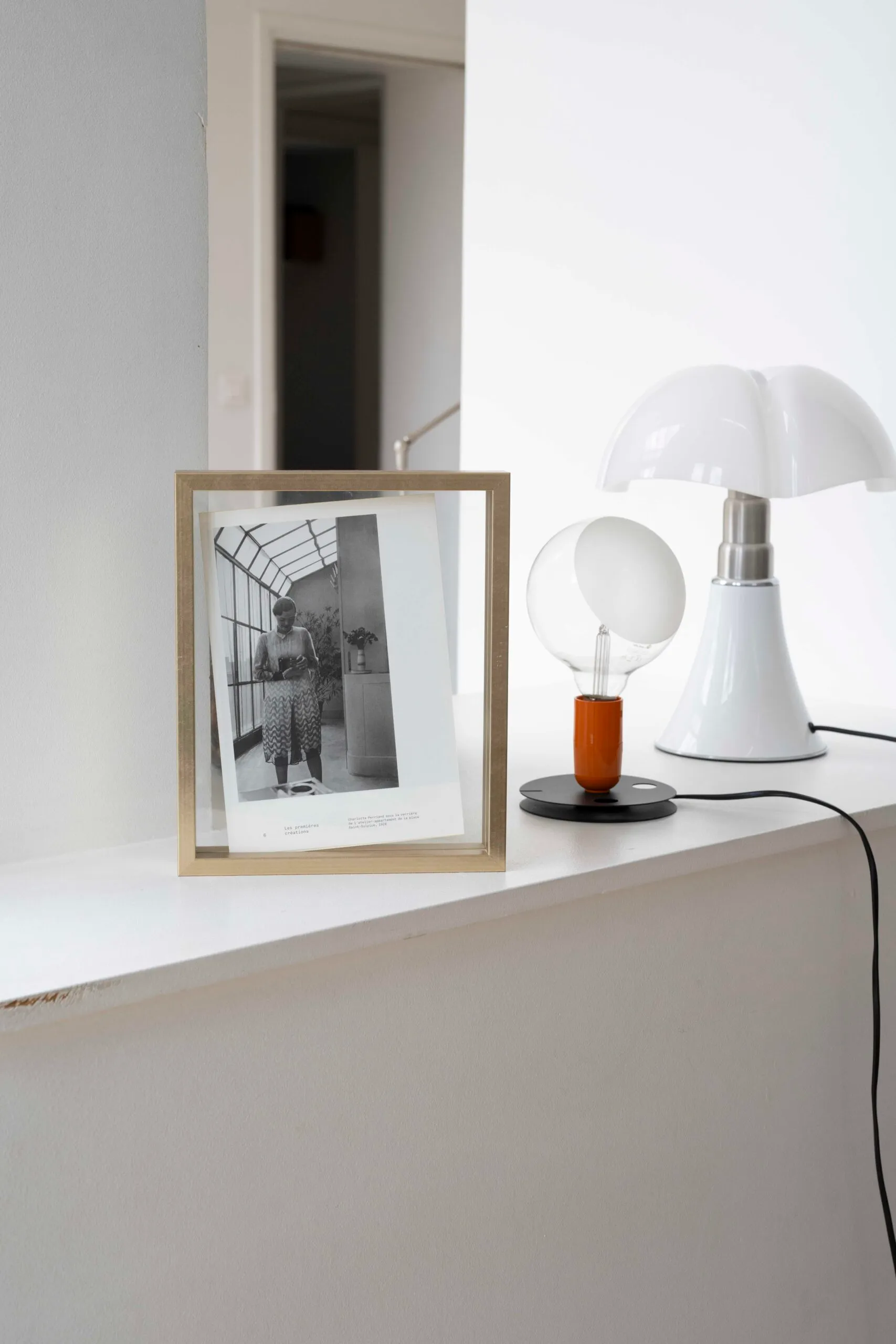 Photo en noir et blanc de Charlotte Perriand 